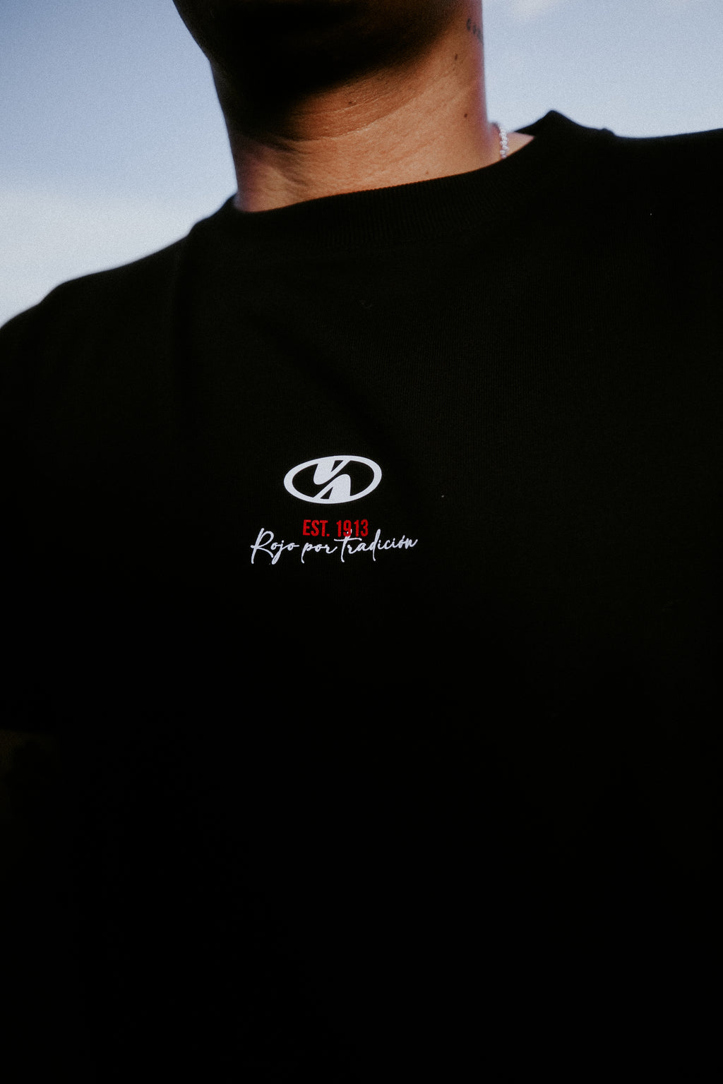 CAMISETA ROJO POR TRADICIÓN NEGRO (8)