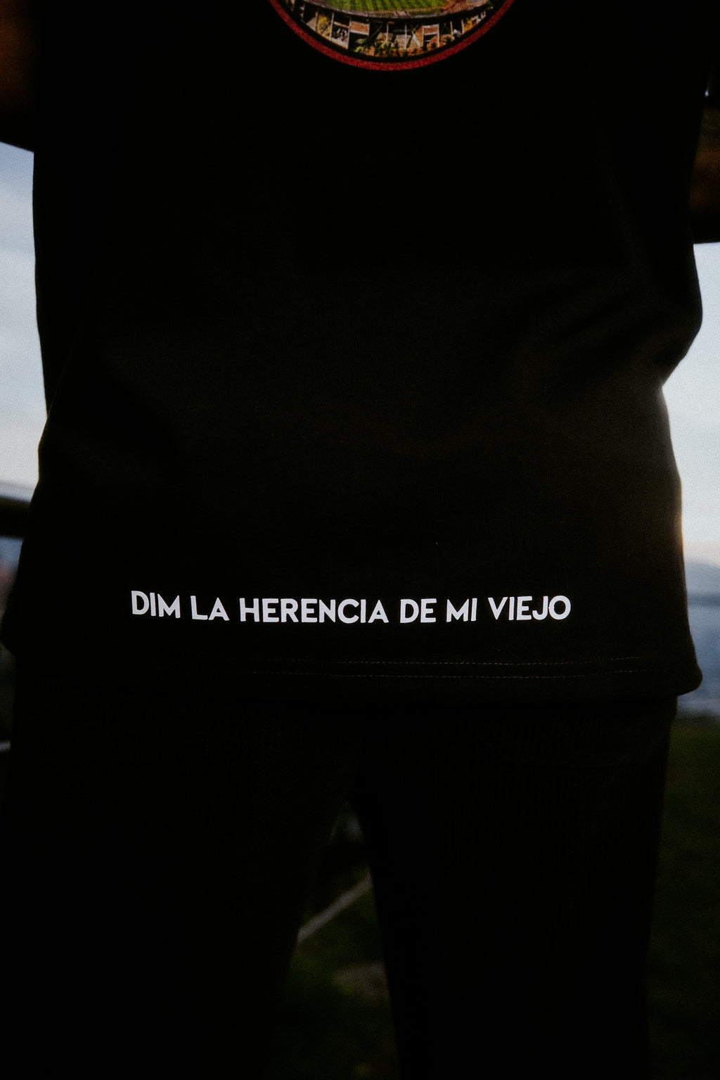 CAMISETA ROJO POR TRADICIÓN NEGRO (8)